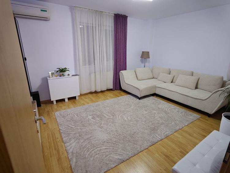 Apartament cu 2 camere decomandat în Valea Lupului