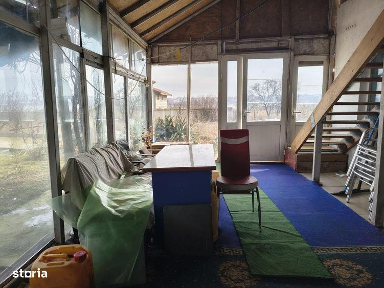 Casă cu 7 camere cu Teren 440 Mp în Sud