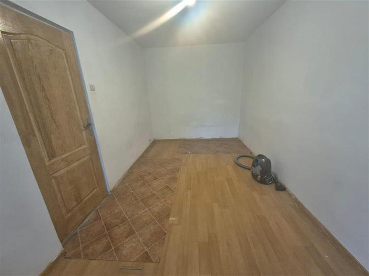 Apartament 2 camere de vanzare - 4