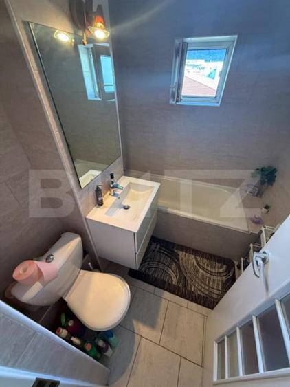 Apartament cu 3 camere decomandat în Ștefan cel Mare