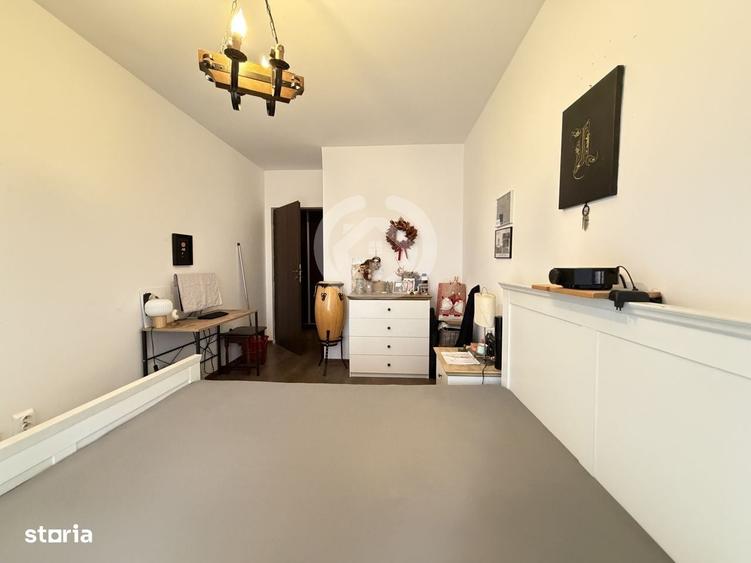 Apartament cu 3 camere decomandat în Central