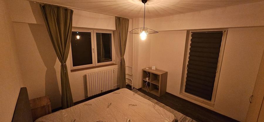 Apartament cu 3 camere decomandat în 13 Septembrie