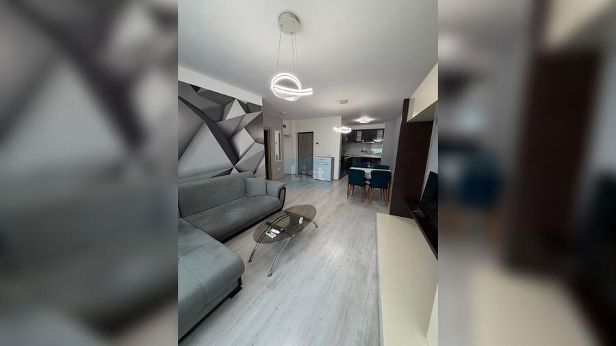 Apartament cu 2 camere semidecomandat în Horea