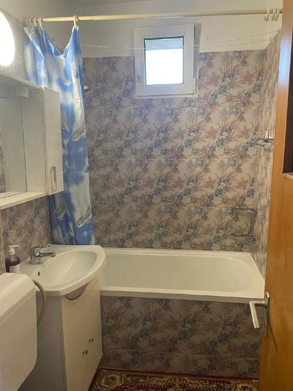 Apartament cu 2 camere decomandat în Drumul Taberei