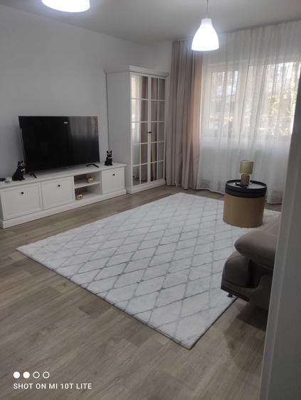 Apartament cu 2 camere semidecomandat în Central
