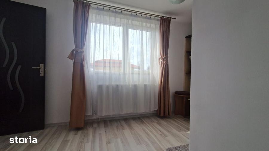 Apartament cu 2 camere în 1 Decembrie