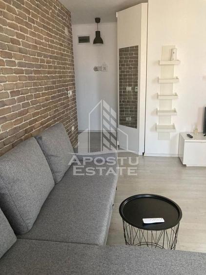 Apartament cu 3 camere decomandat în Dumbrăvița