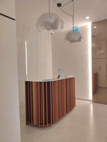 Apartament cu 3 camere semidecomandat în Aviației