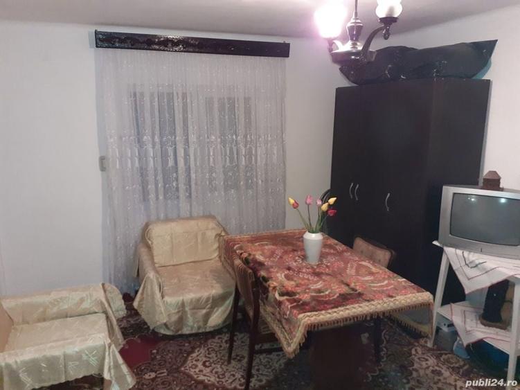 Casă cu 4 camere cu Teren 10000 Mp în Munteni