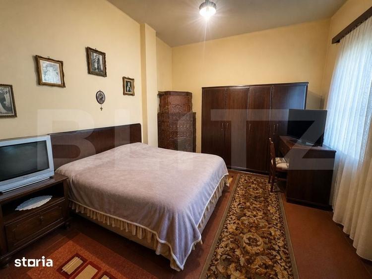 Casă cu 3 camere decomandat cu Teren 374 Mp în Central
