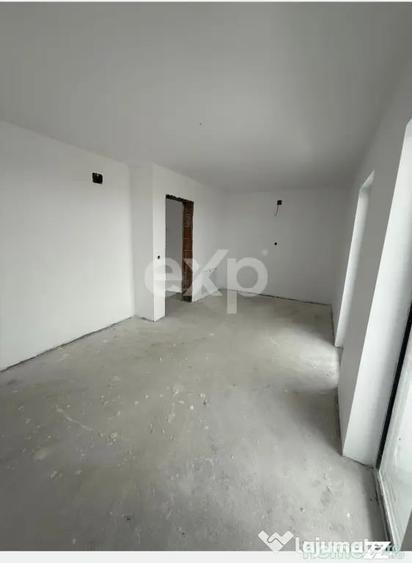 Casă cu 3 camere cu Teren 200 Mp în Smeura