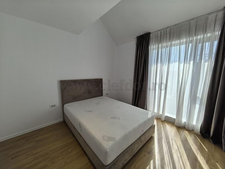 Casă cu 5 camere cu Canalizare în Pipera