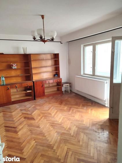 Apartament cu 2 camere decomandat, mobilat în Ultracentral