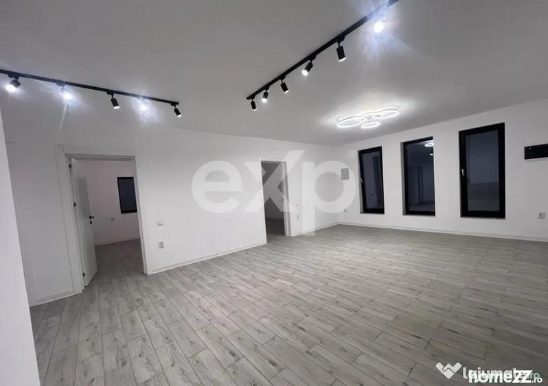 Casă cu 4 camere cu Teren 400 Mp în Bradu