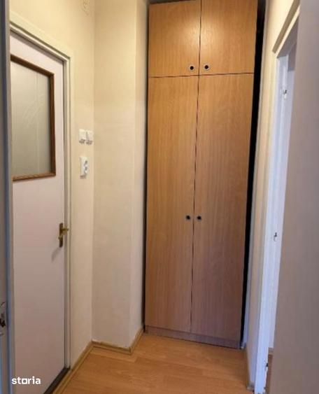 Apartament cu 3 camere în Tineretului