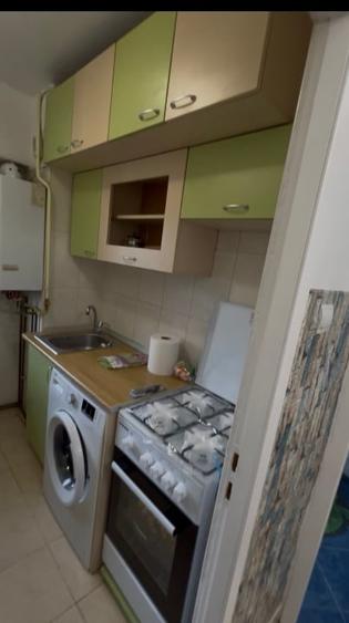Garsonieră decomandată, mobilată în Central