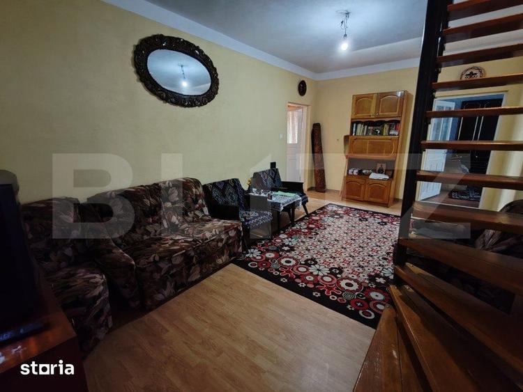Casă cu 6 camere cu Teren 3000 Mp în Surduc