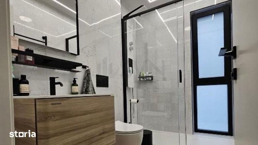 Apartament cu 4 camere, mobilat în Central
