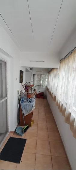 Apartament cu 4 camere decomandat în Iancului