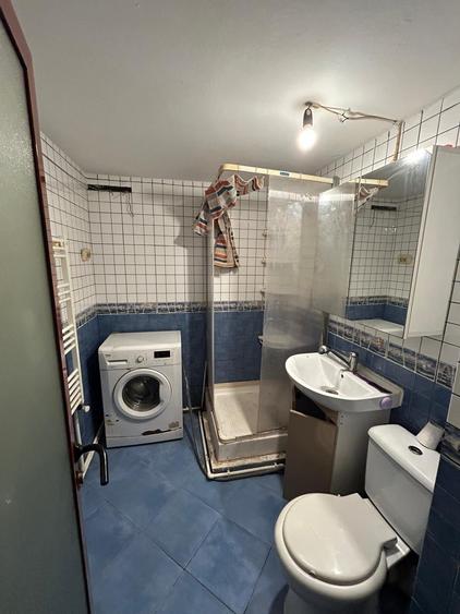 Apartament cu 2 camere decomandat în CET