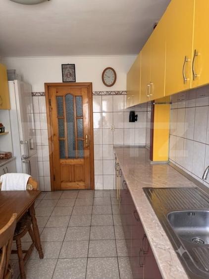 Apartament de vanzare, 4 camere, decomandat, 84 mp - Burdujeni - 6
