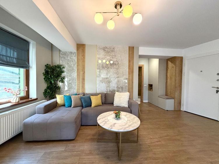Apartament cu 2 camere, mobilat în Faleza Nord