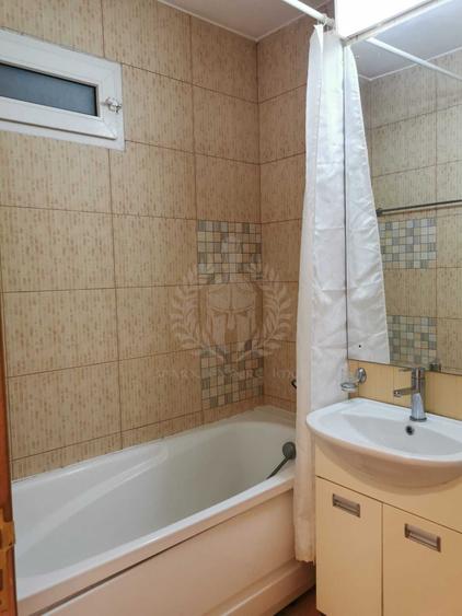 Apartament cu 2 camere semidecomandat, mobilat în Cantacuzino