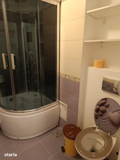 Apartament cu 3 camere în Decebal