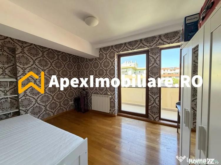 Apartament cu 4 camere decomandat în Herăstrău