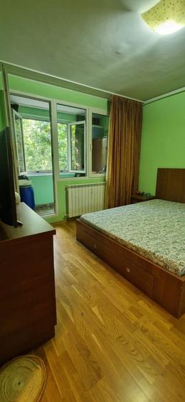 Apartament cu 3 camere decomandat, mobilat în Brâncoveanu