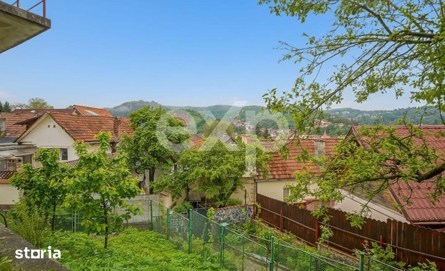 Casă cu 5 camere cu Teren 355 Mp în Schei