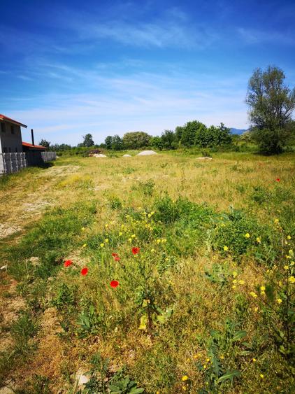 Teren de 2670 mp, în Lelești