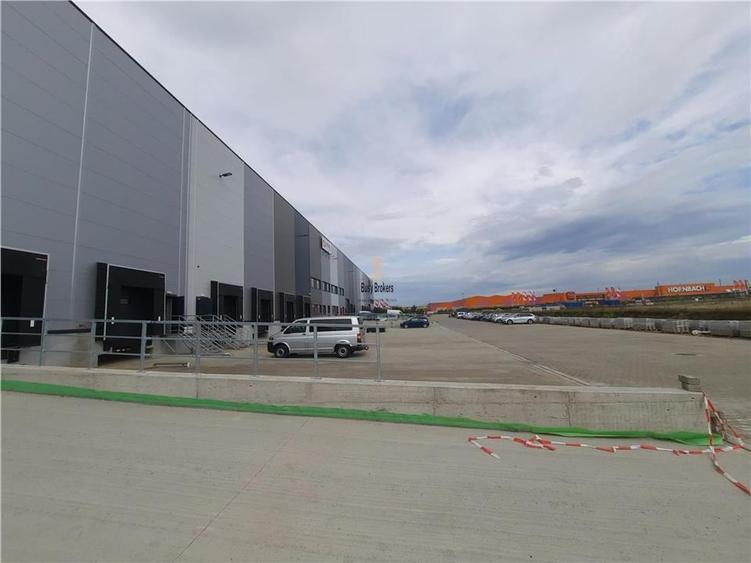 Spațiu industrial, de 6,200 mp, în Vest