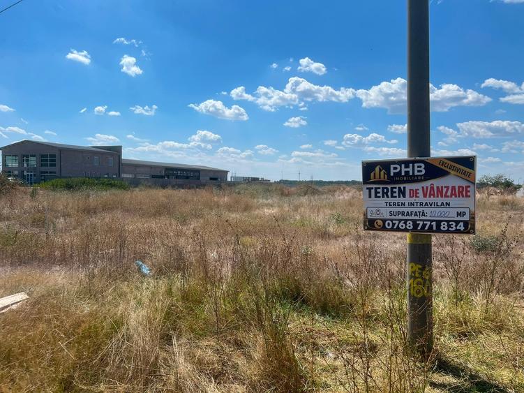 Teren Construcții intravilan de 10000 mp, în Tudor Vladimirescu