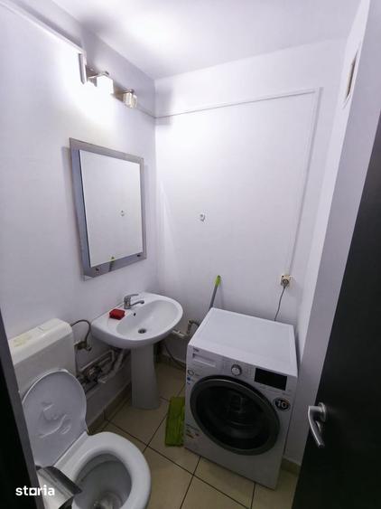 Apartament cu 3 camere în Cantacuzino
