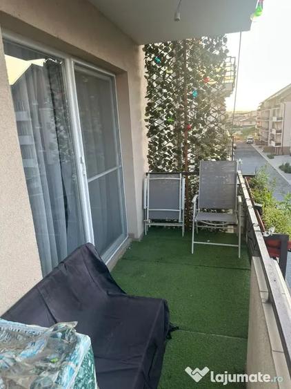 Apartament cu 2 camere semidecomandat în Florești