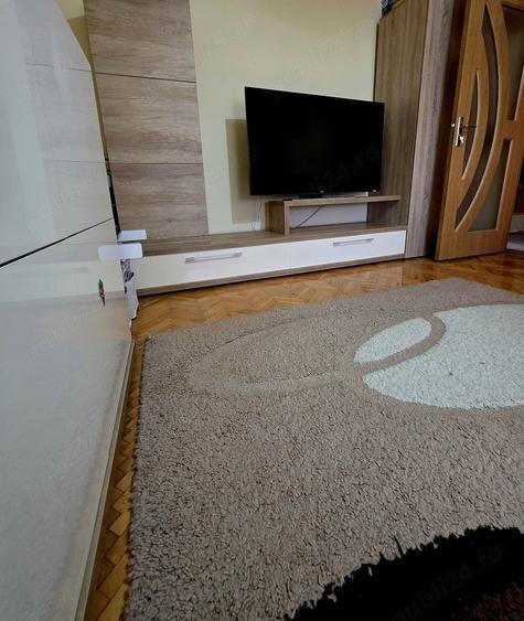Apartament cu 3 camere decomandat în Micălaca