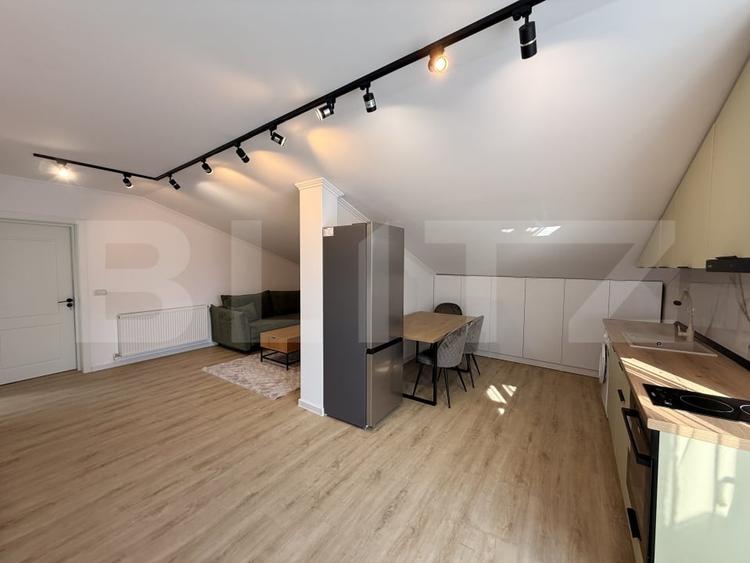 Duplex cu 3 camere cu Canalizare în Romanești