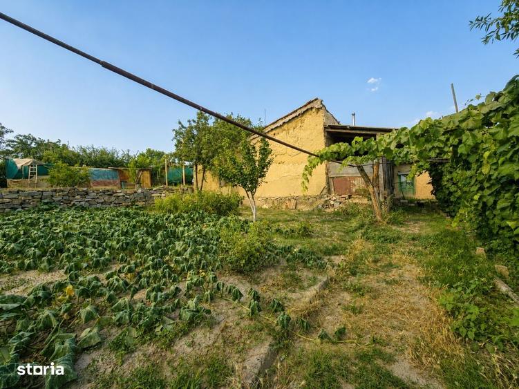 Casă cu 4 camere în Cerna