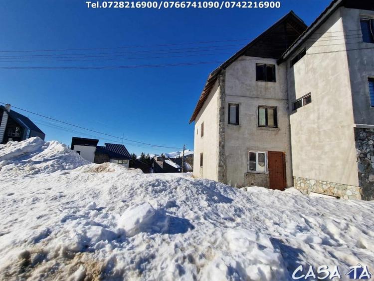 Duplex cu 6 camere cu Teren 250 Mp în Rânca