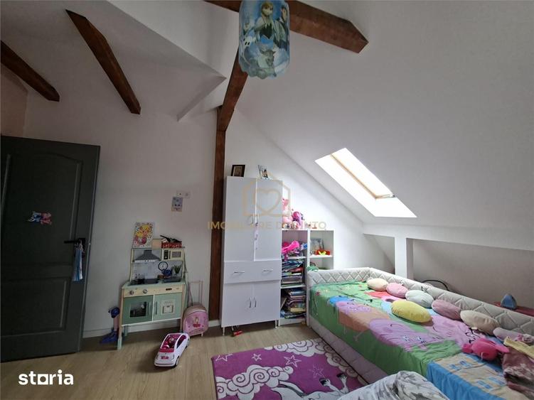 Casă cu 5 camere cu Teren 700 Mp în Central