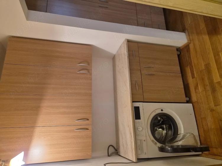 Apartament cu 2 camere decomandat în Girocului