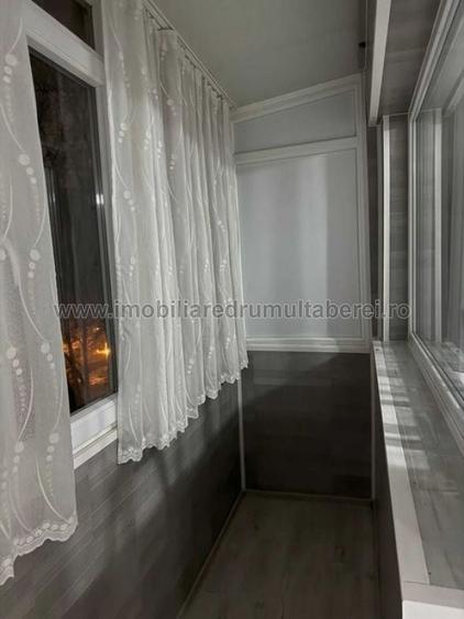 Apartament cu 2 camere decomandat în Drumul Taberei
