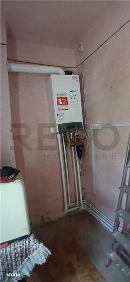 Casă cu 3 camere cu Teren 2000 Mp în Girișu de Criș
