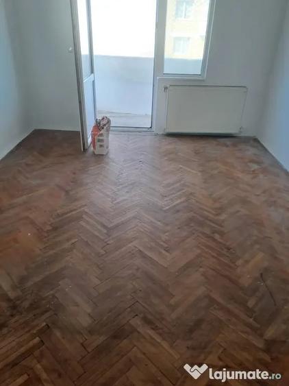 Apartament cu 2 camere semidecomandat în Exterior Vest