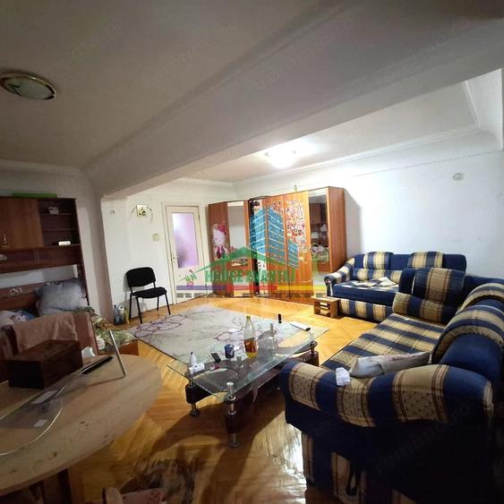 Apartament cu 4 camere decomandat în Ultracentral