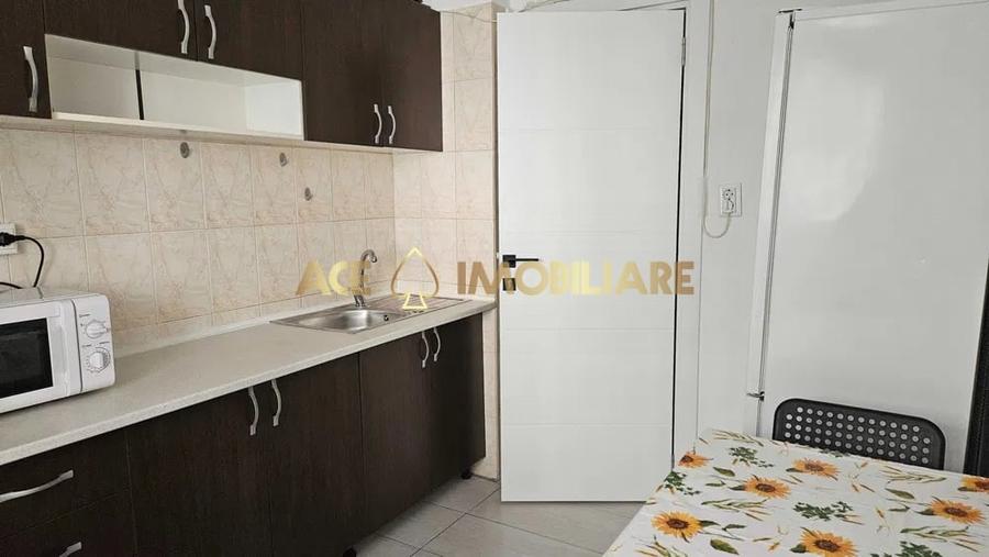 Apartament cu 2 camere decomandat, mobilat în Crângași