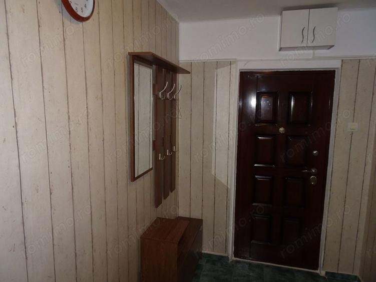 Apartament cu 3 camere decomandat, mobilat în Ozana