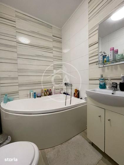 Apartament cu 3 camere decomandat în Salca