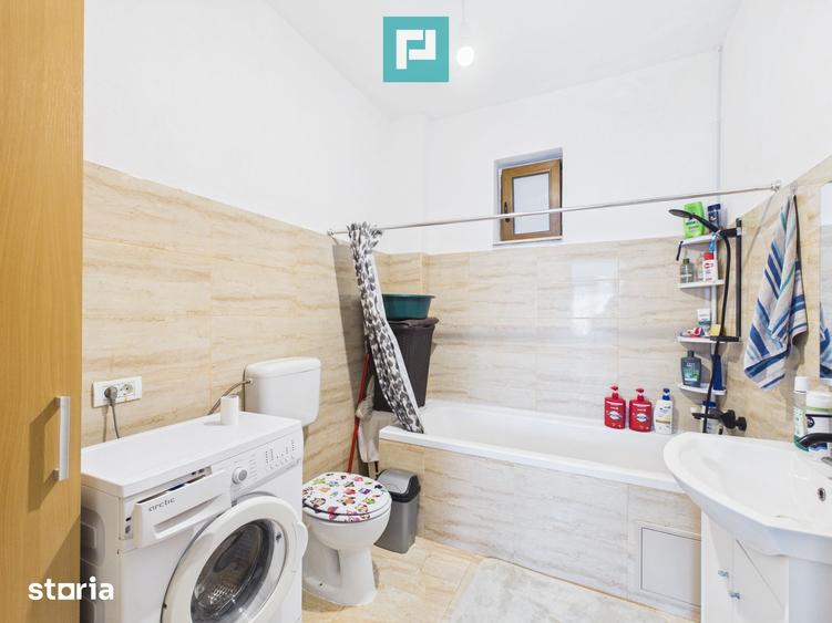Casă cu 3 camere cu Canalizare în Sânmartin